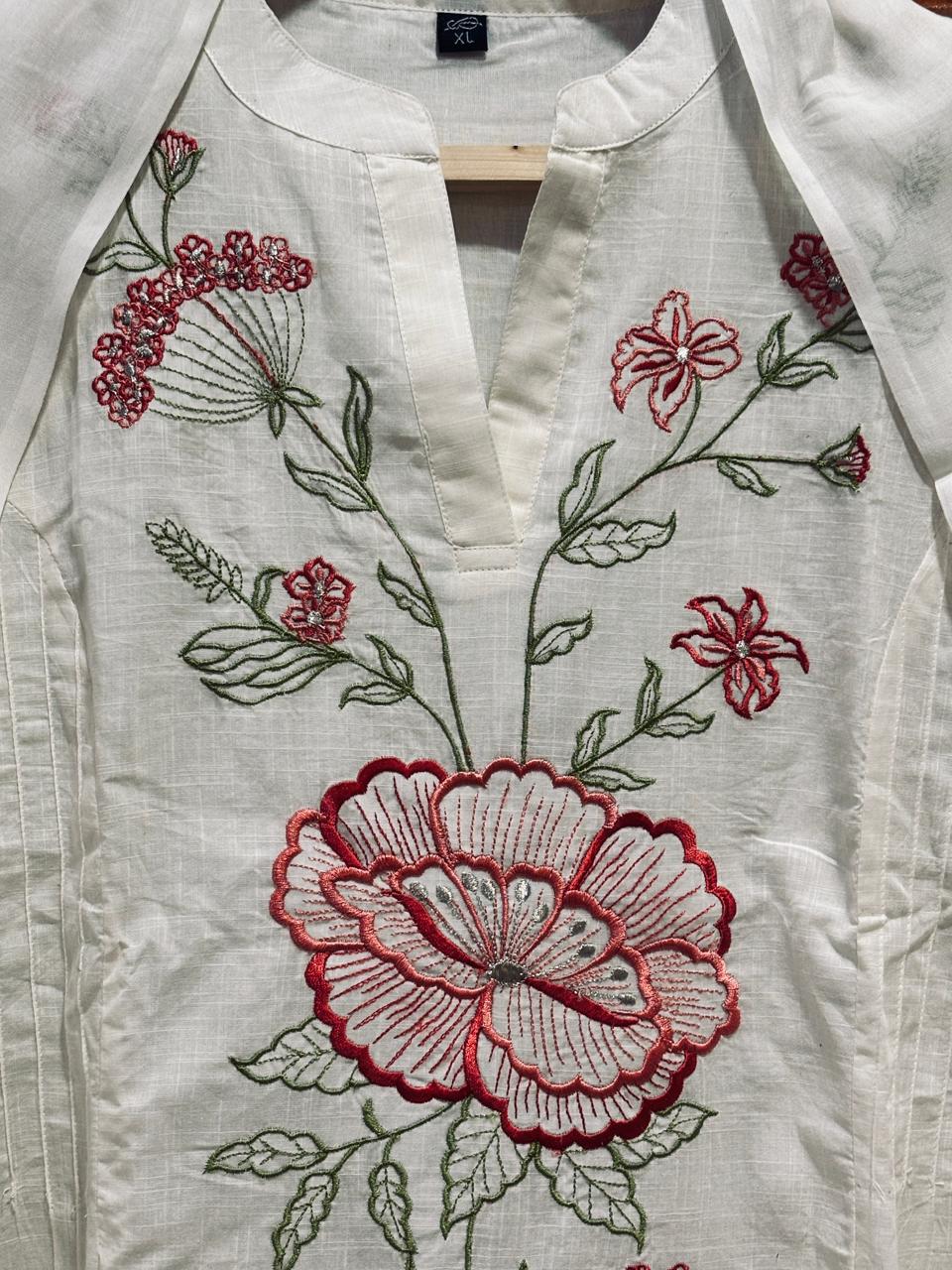 P001 _Off-white Floral Embroidered Kurta Set