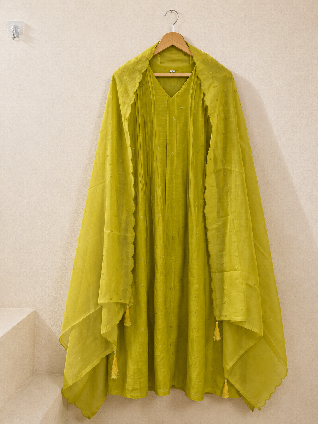 P007_Lemon green Mulchanderi Salwar set